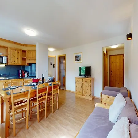 In With Ski-in Ski-out Lägenhet