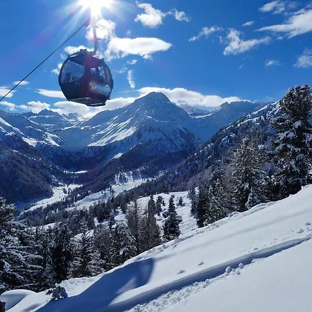 In With Ski-in Ski-out