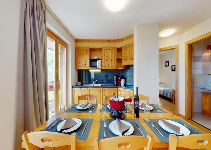 In With Ski-in Ski-out