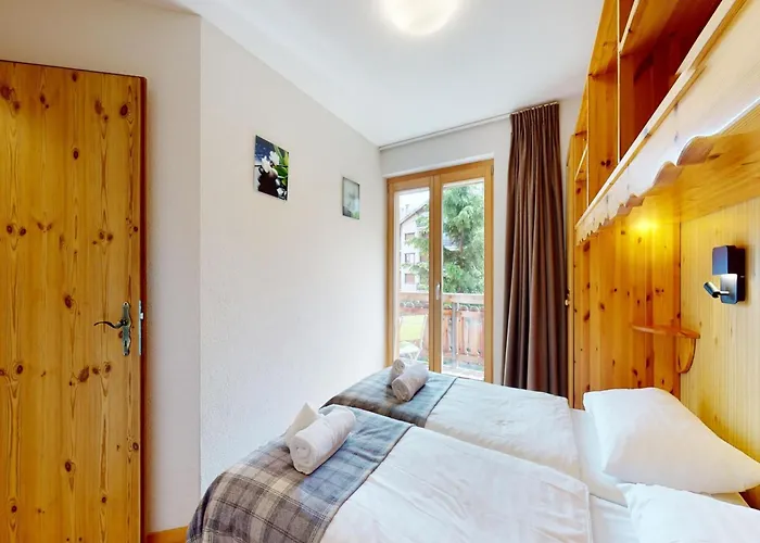 In With Ski-in Ski-out *